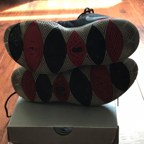 Kyrie 5 - Nike - Picture 4 of 4